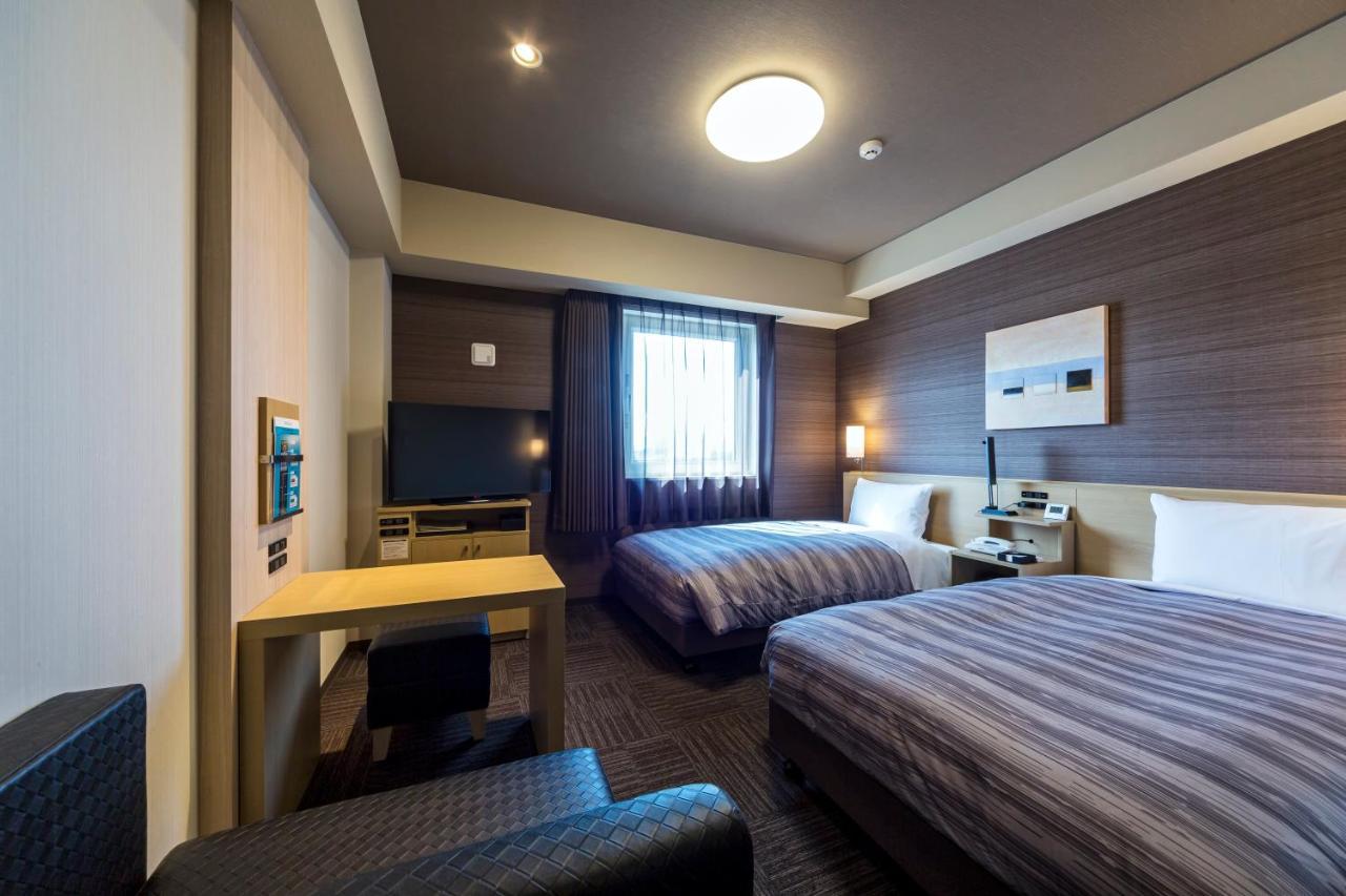 Hotel Route-Inn Kisarazu Exteriör bild